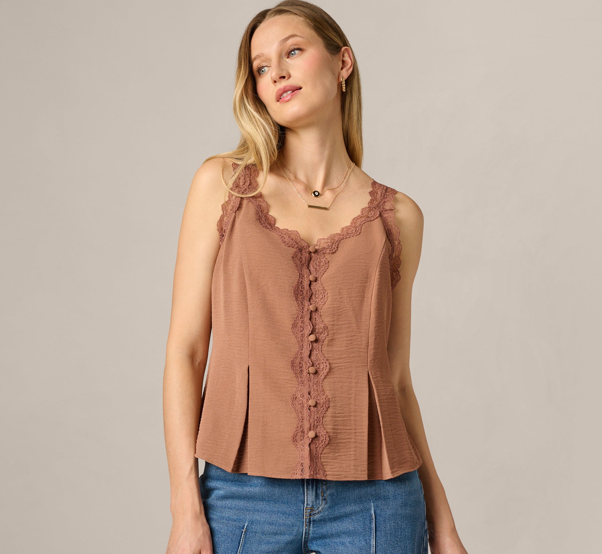 AD1S303205_AE210_Regular_Front